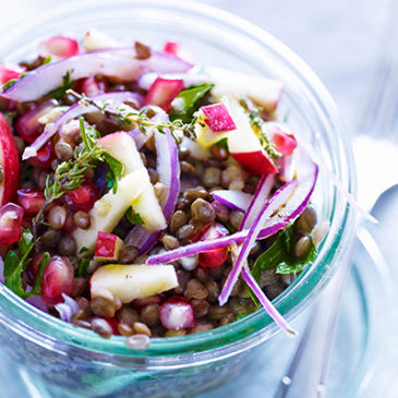 Linsensalat mit Apfel und Granatapfelkernen